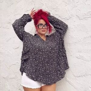 🆕️ 2X TORRID FESTI-LINE BUTTON-UP RELAXED TUNIC